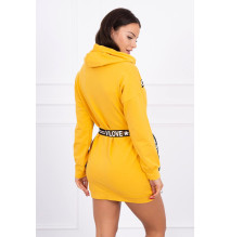 Öltözött ruha MI0140 okkerrel díszítve