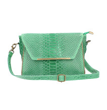 Bőr válltáska 528 zöld Made in Italy