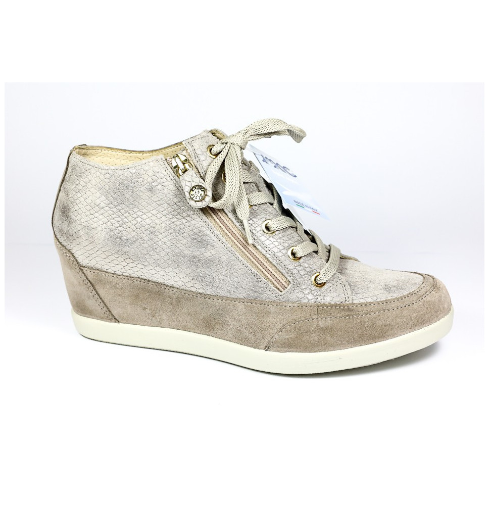 Dámske kožené tenisky na klíne 101 béžové IMAC