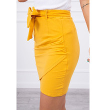 Női szoknya MI8984 derékhoz kötve okker