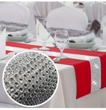 Asztalterítő GLAMOUR cirkóniával piros