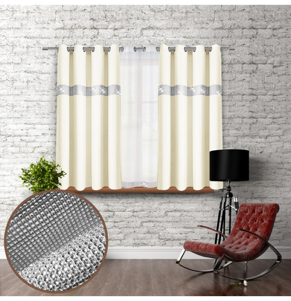 Függöny a gyűrűk cirkóniával 140x160 cm krém