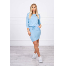 Női ruha MI9013 derékhoz kötve égszínkék