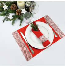 Alátét cirkóniával 45x30 cm piros