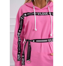 Az MI0140 övvel díszített ruha világos rózsaszín