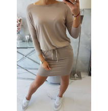 Női ruha MI9013 derékhoz kötve bézs