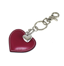 Kožená kľúčenka srdce tmavočervená