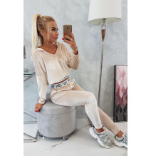 Velúr szett kapucnival MI9104 bézs