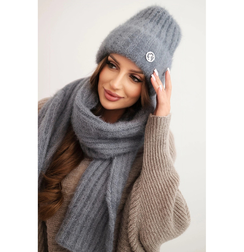 Női kalap és sál CZ7 sötét szürke