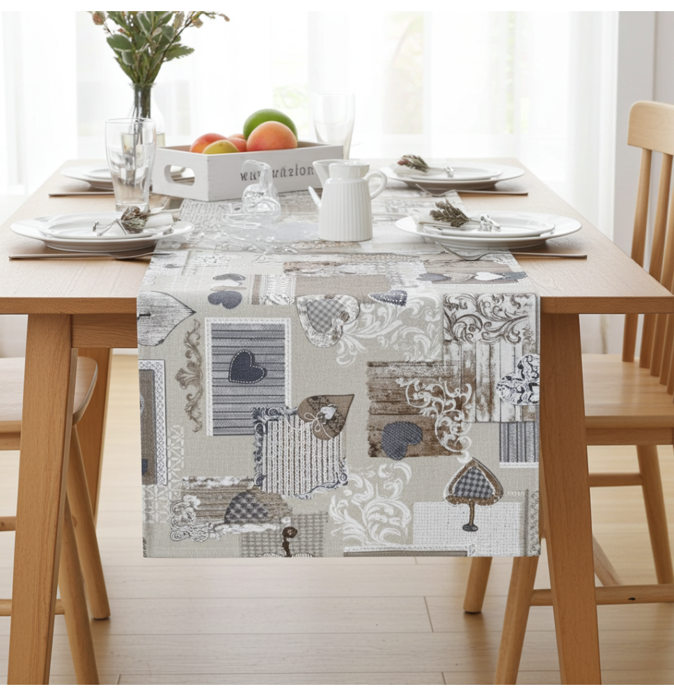 Futófelület az asztalon patchwork szürkésbarna szívek