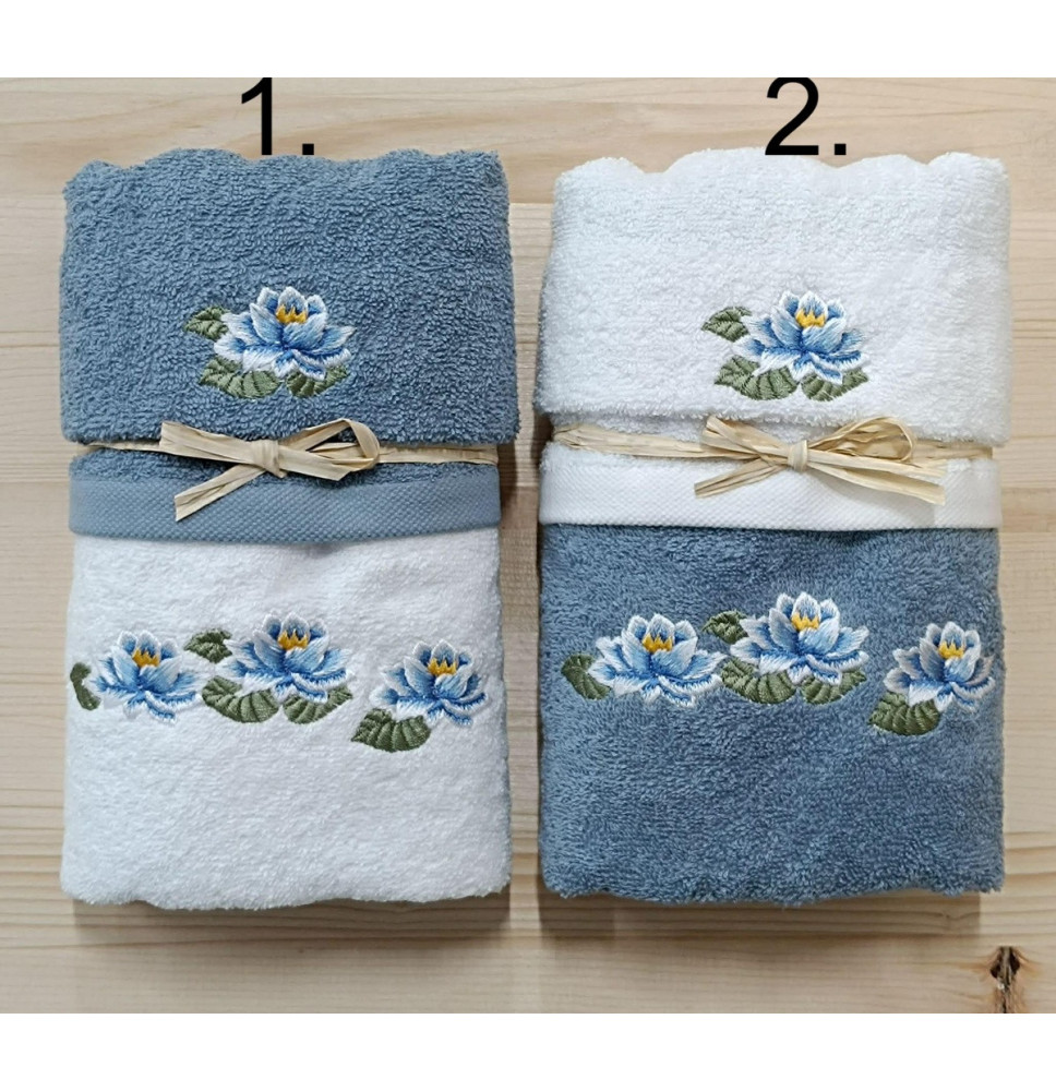 Ajándék törülközőkészlet kék-krém színű tündérrózsa 40x60 cm + 50x100 cm másolata